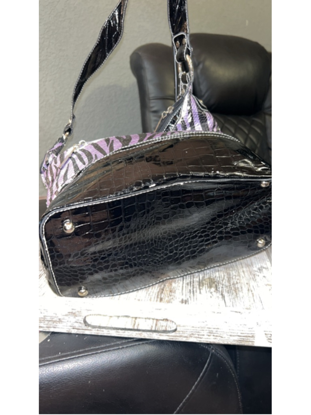 Women's Unbranded Shoulder Bag One Size Purple Black Zebra Print - Picture 7 of 8